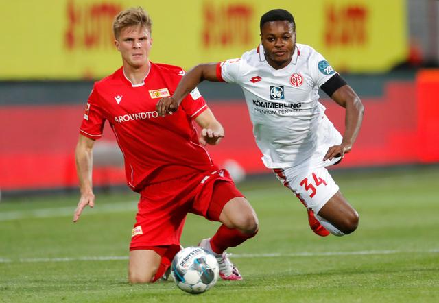 随即低平球 随即低平球